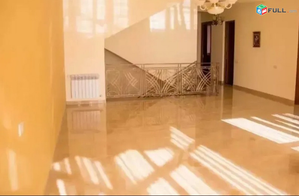 AK2805  Երեք հարկանի քարե տուն Բաբայան փողոցում Քանաքեռ Զեյթունում, 510 ք.մ., 3+ սանհանգույց