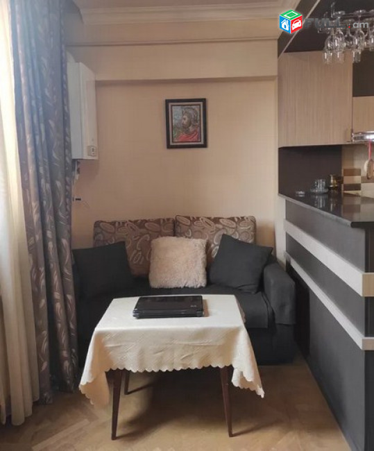 AK2813   բնակարան Պուշկինի փողոցում, 71 ք.մ., 5/9 հարկ, եվրովերանորոգված, 2 սենյականոց 