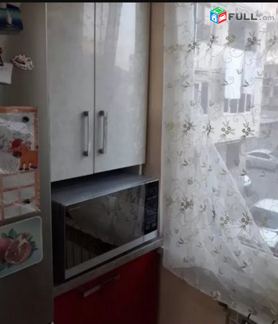 AK4053   բնակարան կենտրոնում  Սիմոն Վրացյան փողոցում, 3 սենյականոց