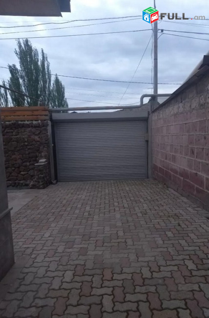AK4061   Մեկ հարկանի քարե տուն կենտրոնում, 132 ք.մ., 3+ սանհանգույց, դիզայներական ոճով վերանորոգված