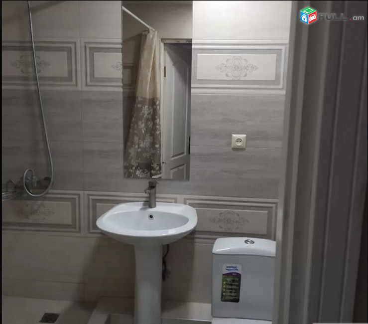 AK4067   բնակարան Ադմիրալ Իսակովի պողոտայում,2 սենյականոց
