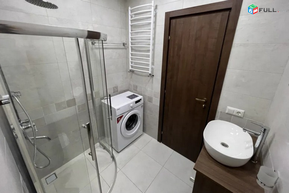 AK4098   բնակարան նորակառույց շենքում, 3 սենյականոց,  Գրիգոր Լուսավորչի փողոցում