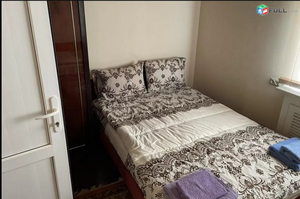 AK4141    Մեկ հարկանի քարե տուն Կարապետ Ուլնեցու փողոցում Քանաքեռ Զեյթունում, 130 ք.մ., 2 սանհանգույց