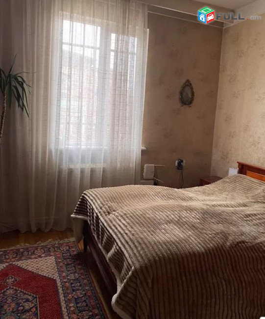 AK4142  Երկու հարկանի քարե տուն Վարշավյան փողոցում Քանաքեռ Զեյթունում, 140 ք.մ., 2 սանհանգույց