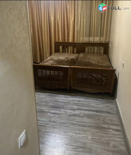 AK4143    բնակարան Թումանյան փողոցում,3 սենյականոց