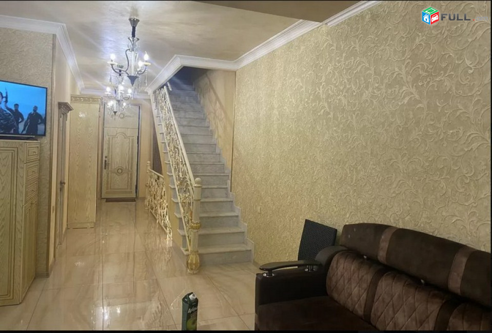 AK4152  Չորս հարկանի տուն Քեռու փողոցում Արաբկիրում, 450 ք.մ., 3+ սանհանգույց, կապիտալ վերանորոգված