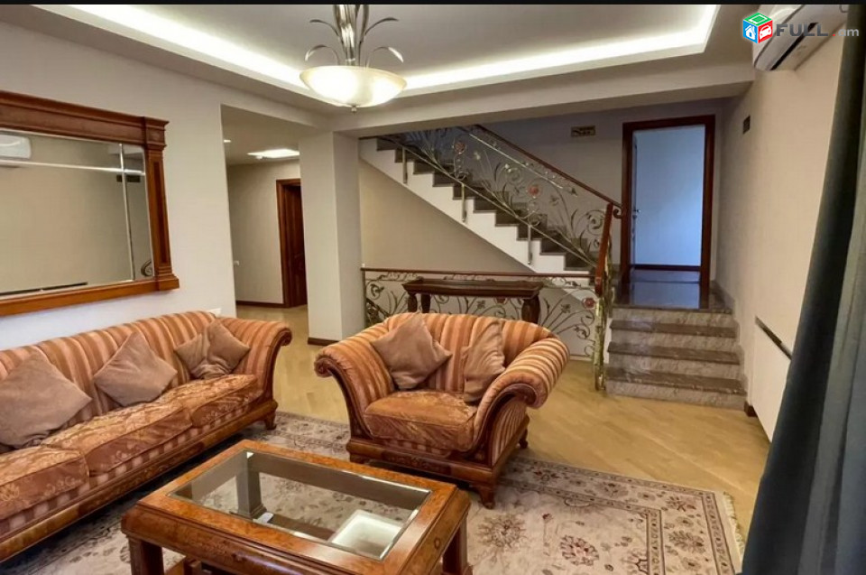 AK4155   Վարձով 10 սենյականոց առանձնատուն նաև գրասենյակ Հրաչյա Քոչար փողոցում 