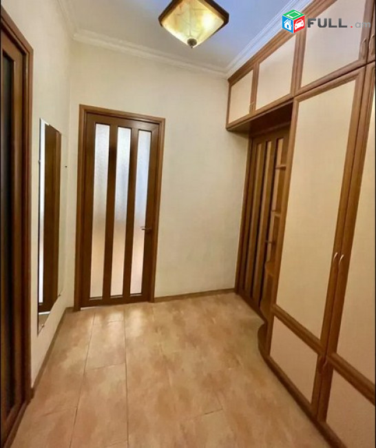 AK4166   Վարձով 2 սենյականոց բնակարան Սայաթ-Նովայի պողոտայում