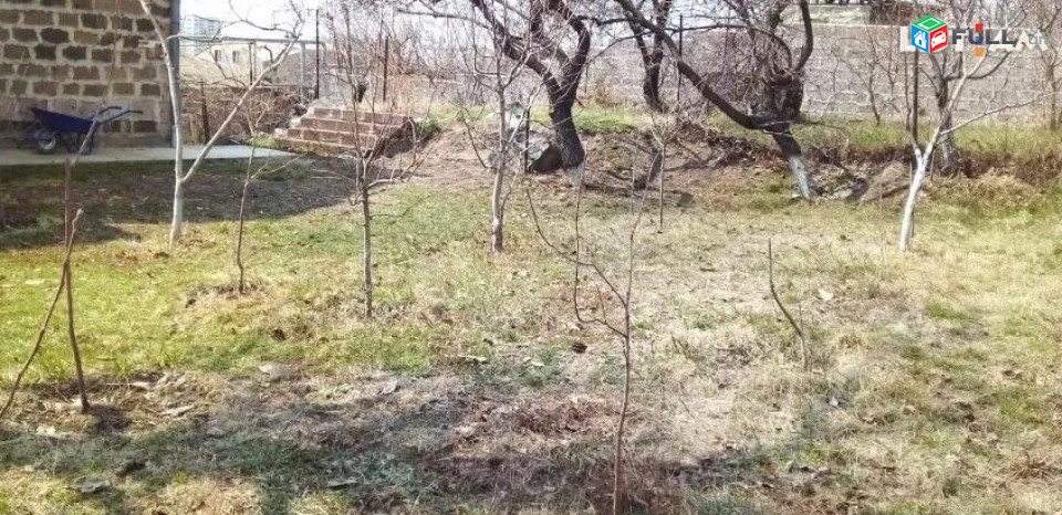 AK4193  Երկու հարկանի քարե տուն Դավթաշենի 10-րդ փողոցում Դավիթաշենում, 120 ք.մ., եվրովերանորոգված