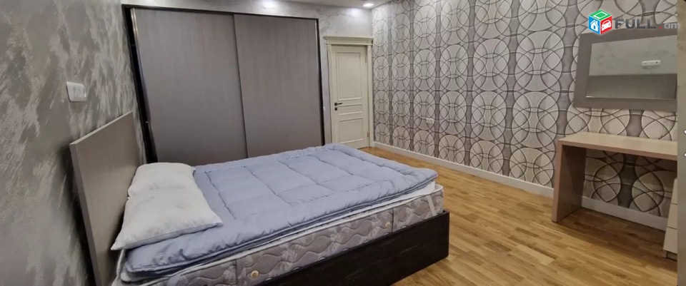 AK4223  Երեք հարկանի տուն Գեներալ Սաֆարյանի փողոցում Ավանում, 300 ք.մ., 2 սանհանգույց, կապիտալ վերանորոգված