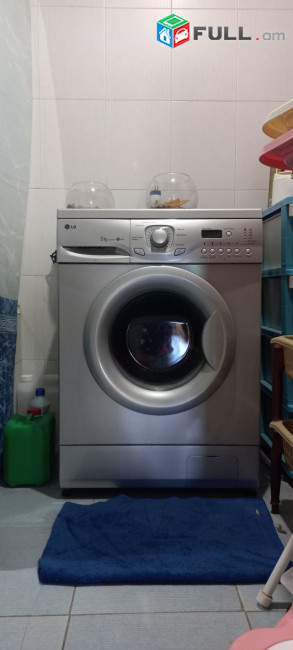 AK4240  բնակարան Բագրատունյաց պողոտայում,4 սենյականոց
