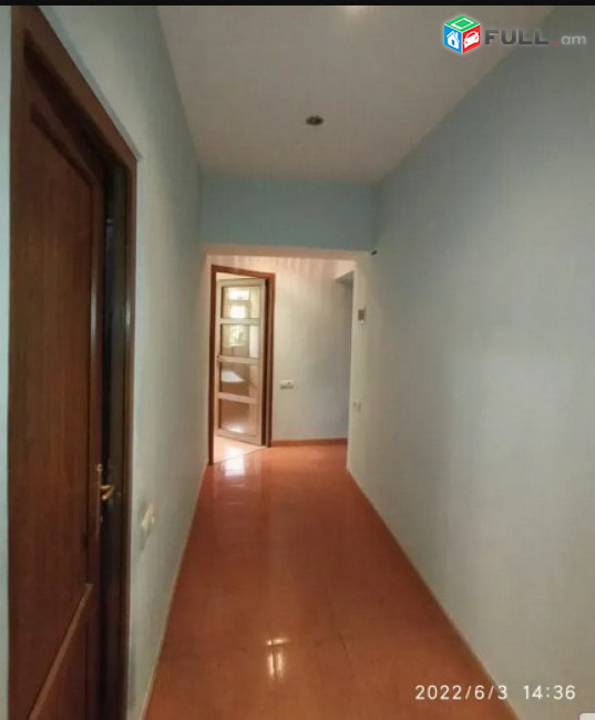 AK4248 բնակարան Արամ Խաչատրյանի փողոցում, 3 սենյականոց