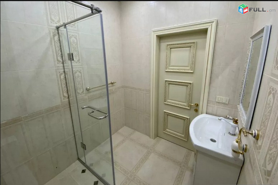 AK4250   Ընդարձակ 4 սենյականոց բնակարան նորակառույց շենքում Փավստոս Բուզանդի փողոցում, 203 ք.մ.