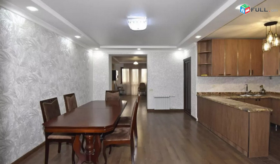 AK4281   բնակարան Գրիբոյեդով փողոցում,3 սենյականոց 