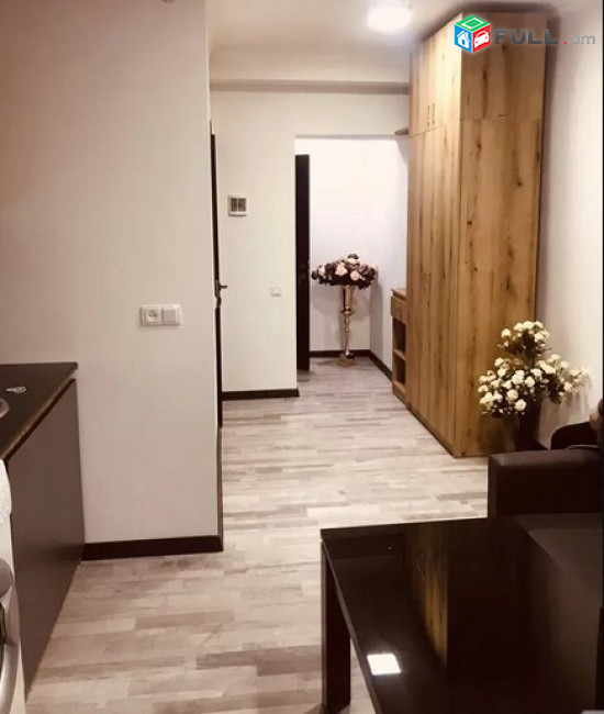 AK4286   բնակարան Մամիկոնյանց փողոցում, 1 սենյականոց