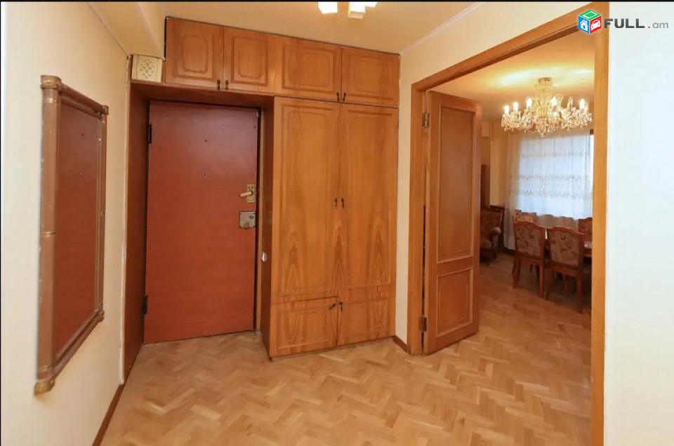 AK4358  բնակարան Ամիրյան փողոցում, 4 սենյականոց