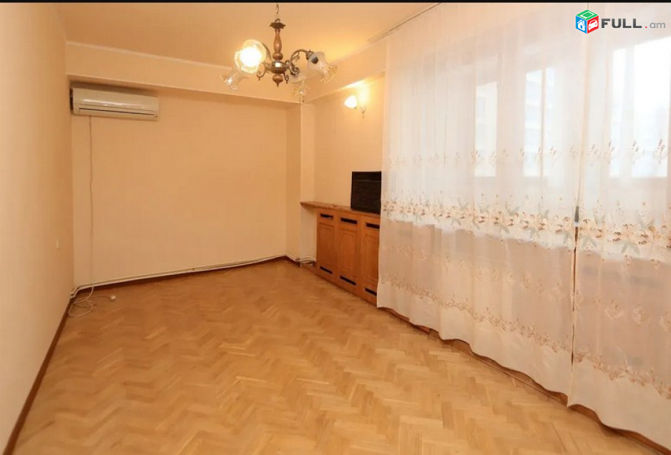 AK4358  բնակարան Ամիրյան փողոցում, 4 սենյականոց