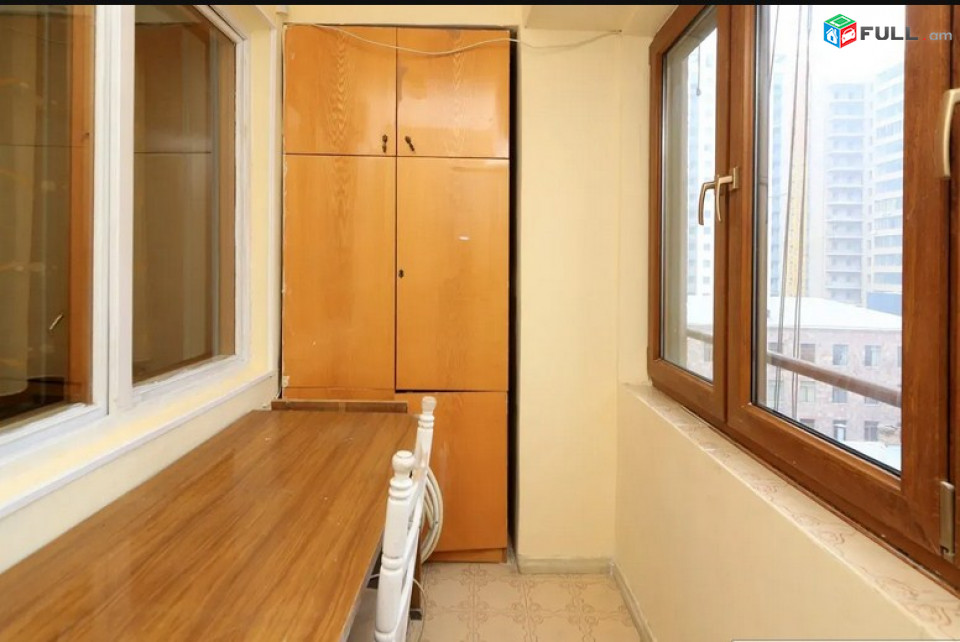 AK4358  բնակարան Ամիրյան փողոցում, 4 սենյականոց