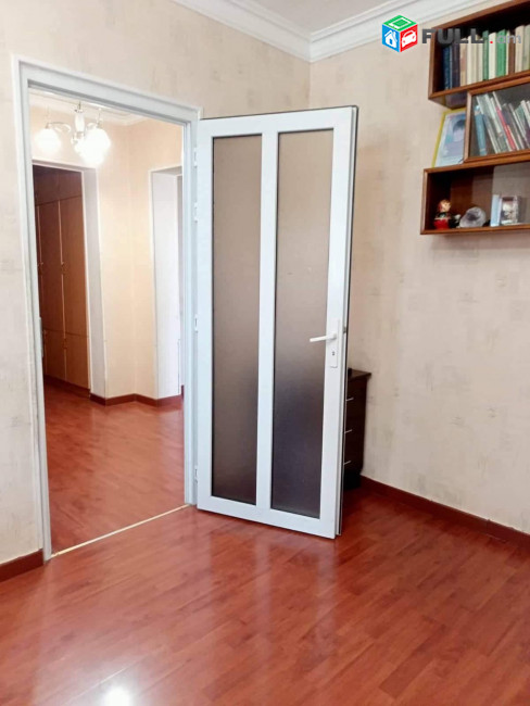 AK4366   բնակարան, Բրյուսով թաղամաս,2 սենյականոց