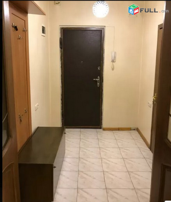 AK4466   բնակարան Աբովյան փողոցում, 3 սենյականոց