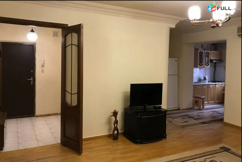 AK4466   բնակարան Աբովյան փողոցում, 3 սենյականոց
