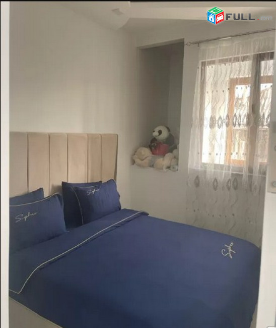 AK4474  Չորս հարկանի տուն Նորքի 11-րդ փողոցում Նորք Մարաշում, 350 ք.մ., 3+ սանհանգույց