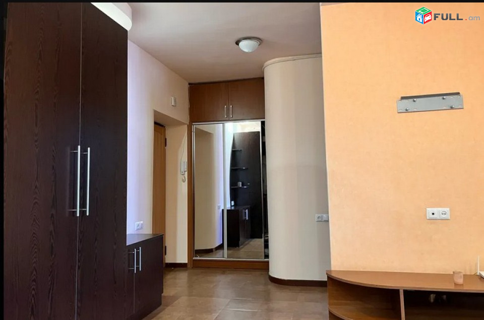 AK4524 Վարձով 2 սենյականոց բնակարան  Սարյանի փողոցում