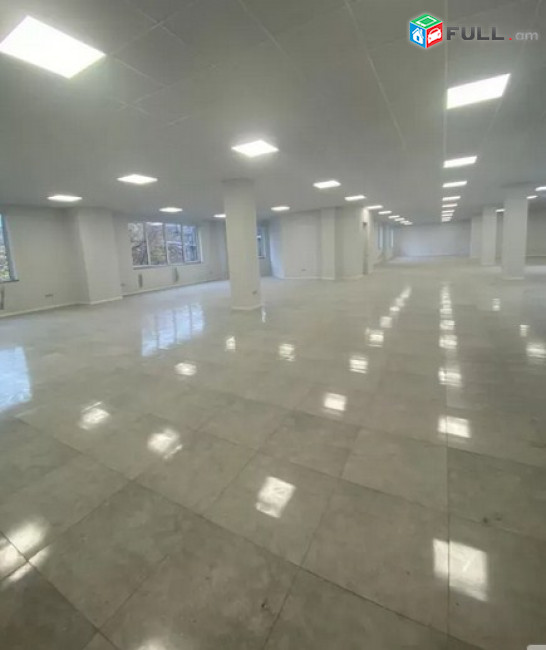 AK4552  Գրասենյակային տարածք Արամի փողոցում կենտրոնում, 470 ք.մ.