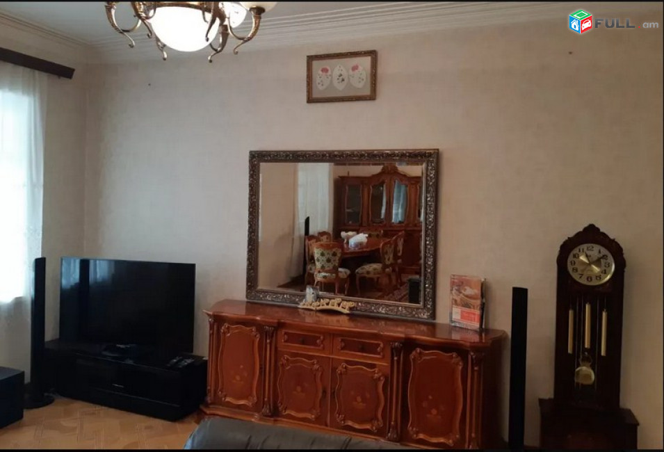 AK4560  Երկու հարկանի քարե տուն Արաբկիրում , Սոսեի փողոցում