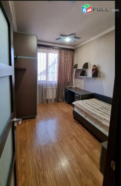 AK4559  Երկու հարկանի տուն Վրացական փողոցում Արաբկիրում,  Վրացական փողոցում