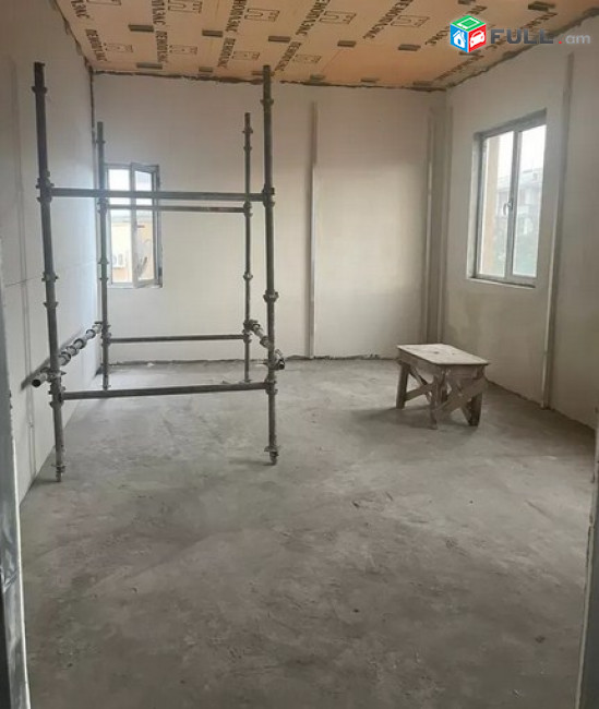 AK4562  Գրասենյակային տարածք Քանաքեռ Զեյթունում,  Պարույր Սևակի փողոցում