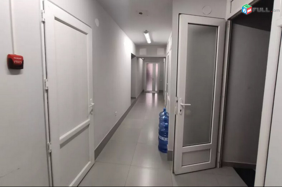 AK4563  Գրասենյակային տարածք Պարույր Սևակի փողոցում Քանաքեռ Զեյթունում, 450 ք.մ.