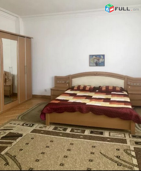 AK4568  Երկու հարկանի քարե տուն, Թավրիզյան փողոցում