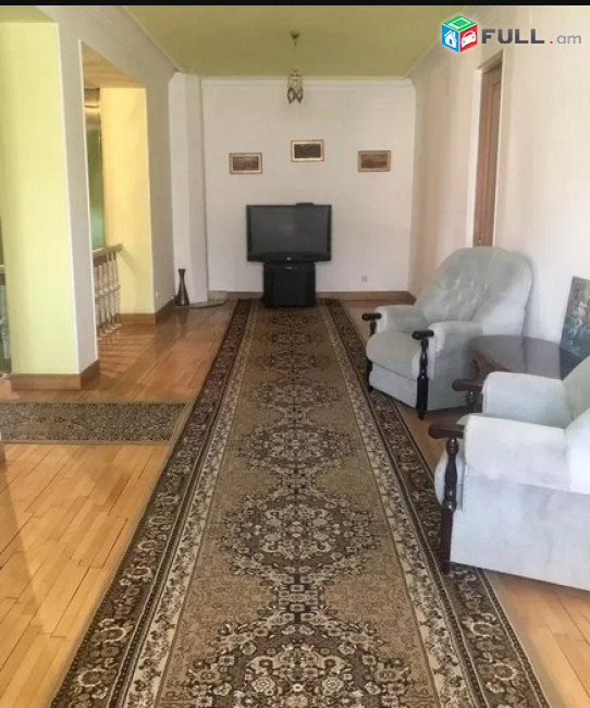 AK4568  Երկու հարկանի քարե տուն, Թավրիզյան փողոցում