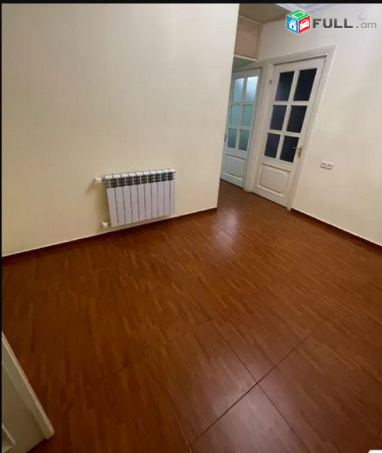 AK4578   Վարձով 3 սենյականոց  Բրյուսովի փողոցում