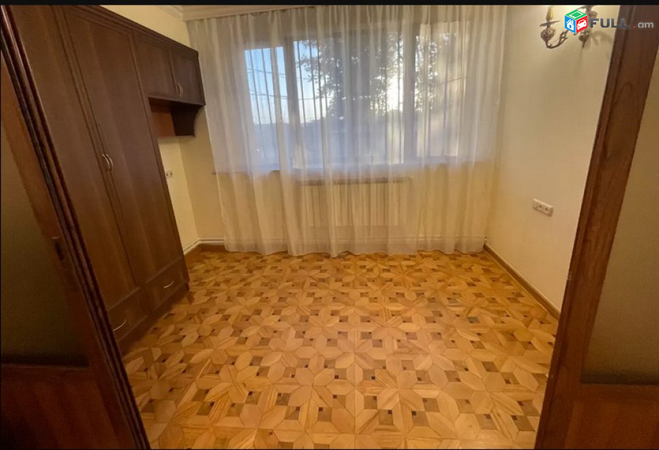 AK4578   Վարձով 3 սենյականոց  Բրյուսովի փողոցում