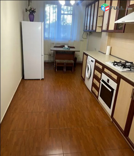 AK4578   Վարձով 3 սենյականոց  Բրյուսովի փողոցում