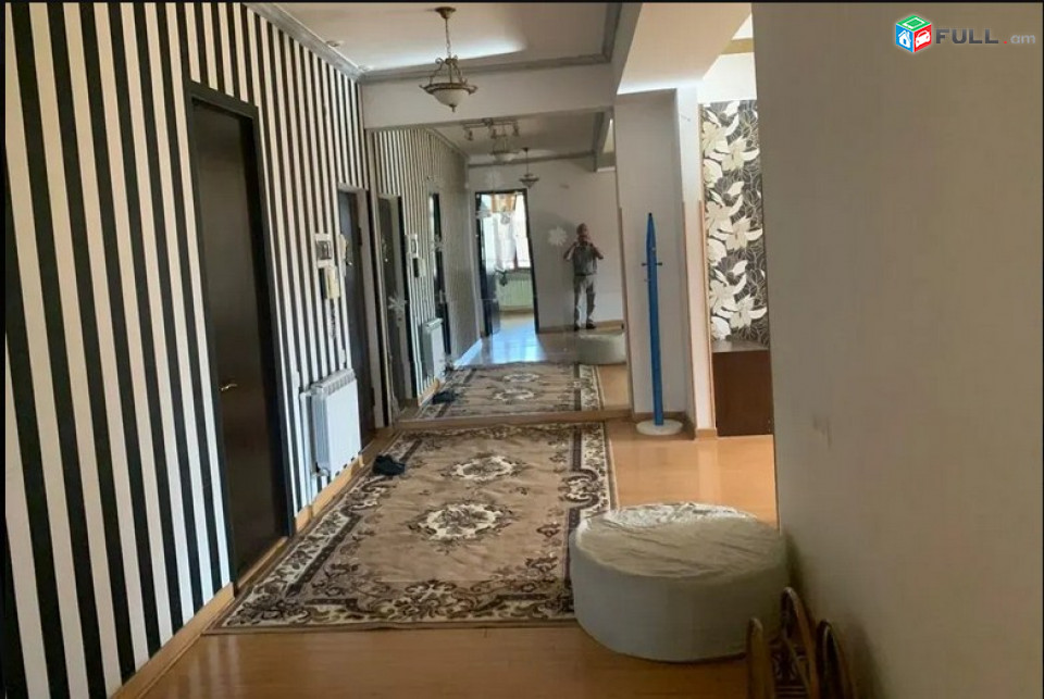 AK4588   Վարձով 4  սենյականոց բնակարան Արգիշտի փողոցում