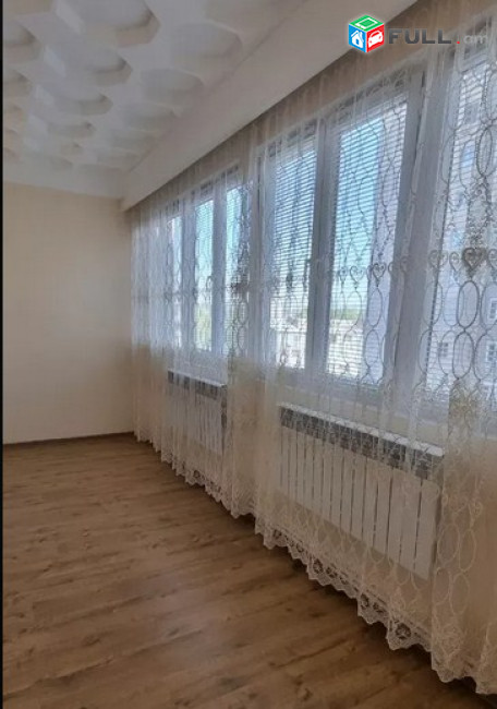 AK4709   Վարձով 3 սենյականոց բնակարան    Վաղարշ Վաղարշյան փողոցում