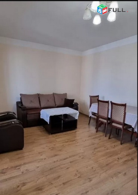 AK4709   Վարձով 3 սենյականոց բնակարան    Վաղարշ Վաղարշյան փողոցում