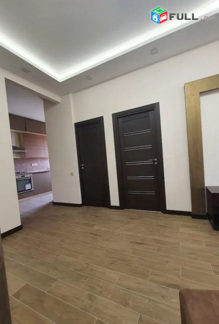 AK4710  Վարձով 2 սենյականոց բնակարան Խորենացու փողոցում