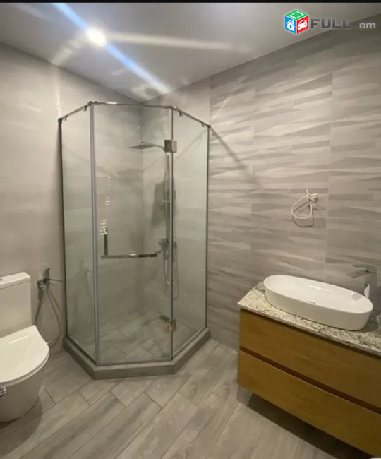 AK4806  Վարձով 2 սենյականոց բնակարան   Օրբելի եղբայրների փողոցում