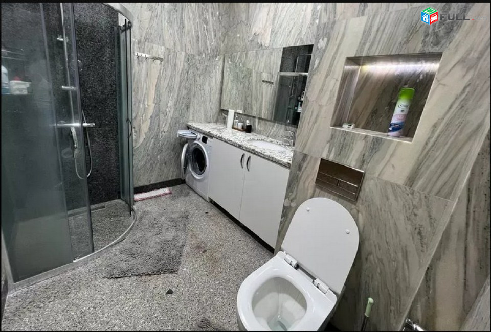 AK4878   Վարձով 3 սենյականոց բնակարան   նորակառույց շենքում  Քեռու փողոցում