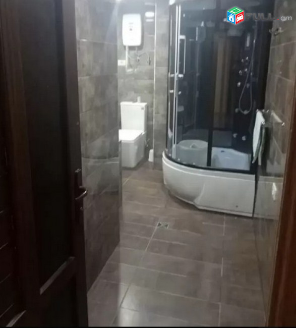 AK4882   Վարձով 3 սենյականոց բնակարան  Արաբկիրի 19-րդ փողոցում