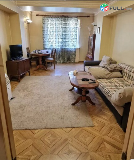AK4900   Վարձով է տրվում 4 սենյականոց բնակարան Ազատության պողոտա 2-րդ նրբանցք