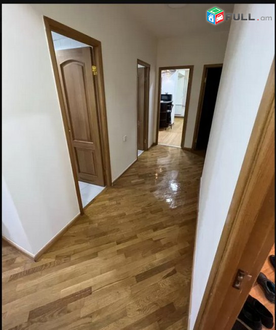 AK4931  Վարձով 3 սենյականոց բնակարան   Մամիկոնյանց փողոցում