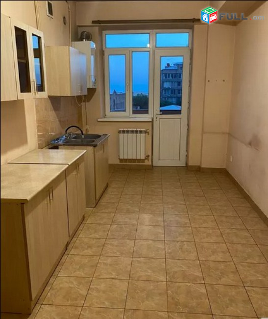 AK4965   Վարձով 3 սենյականոց բնակարան  նորակառույց շենքում Հրաչյա Ներսիսյան փողոցում