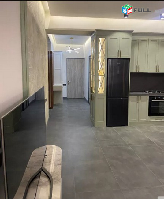 AK4967   Վարձով 3 սենյականոց բնակարան նորակառույց շենքում Սայաթ-Նովայի պողոտայում