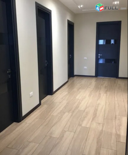 AK4973  Վարձով 3 սենյականոց բնակարան  Բյուզանդի փողոցում  նորակառույց շենքում Բյուզանդի փողոցում հանրապետության հրապարակի մոտակայքում