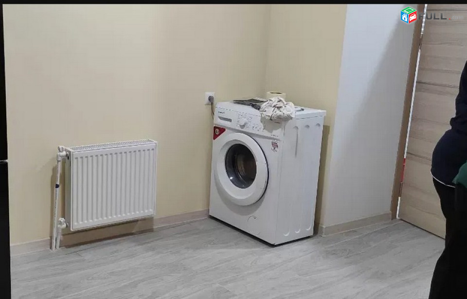 AK5068   Վարձով 3 սենյականոց բնակարան նորակառույց շենքում Վարդանանց փողոցում